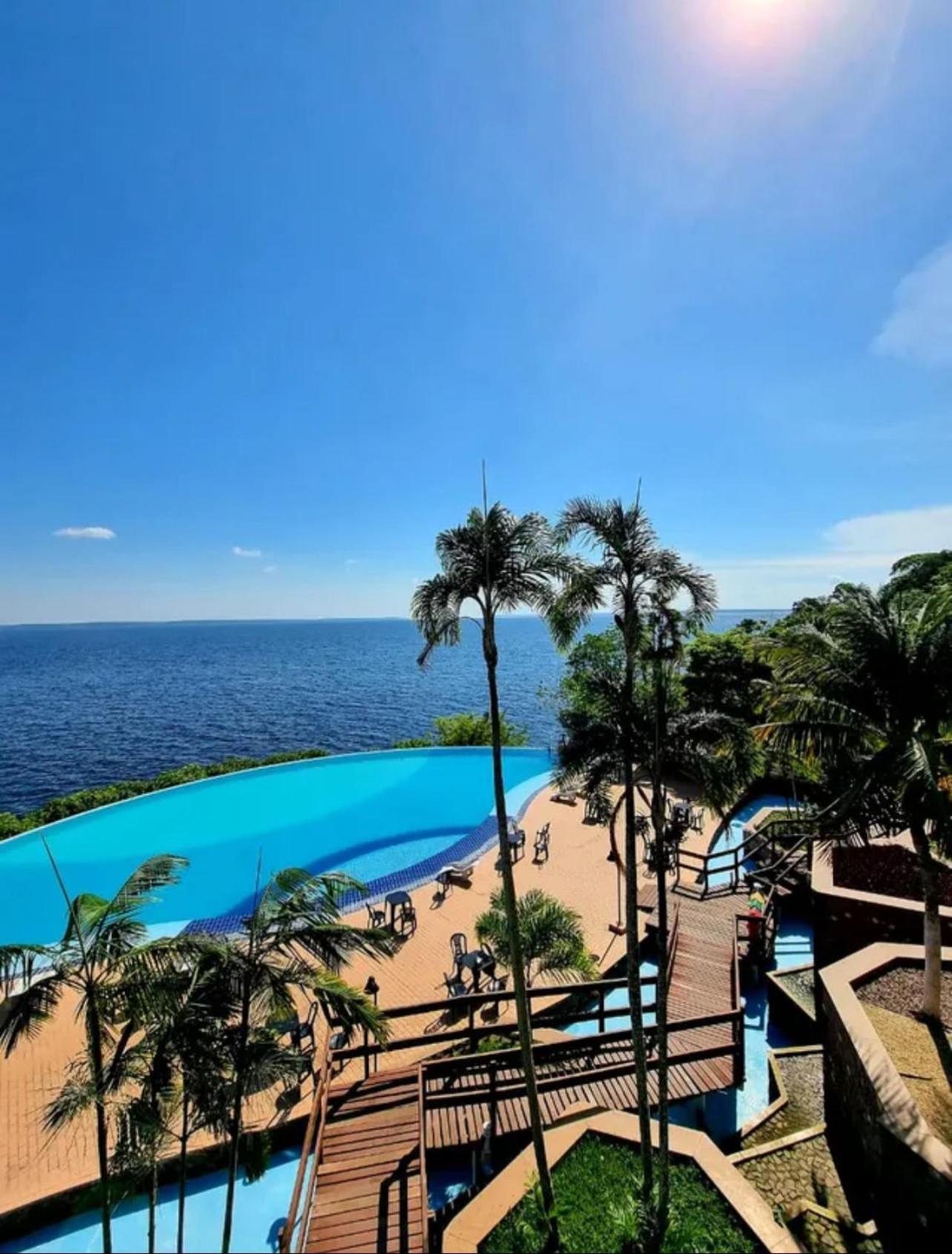 Tropical Executive Flat *